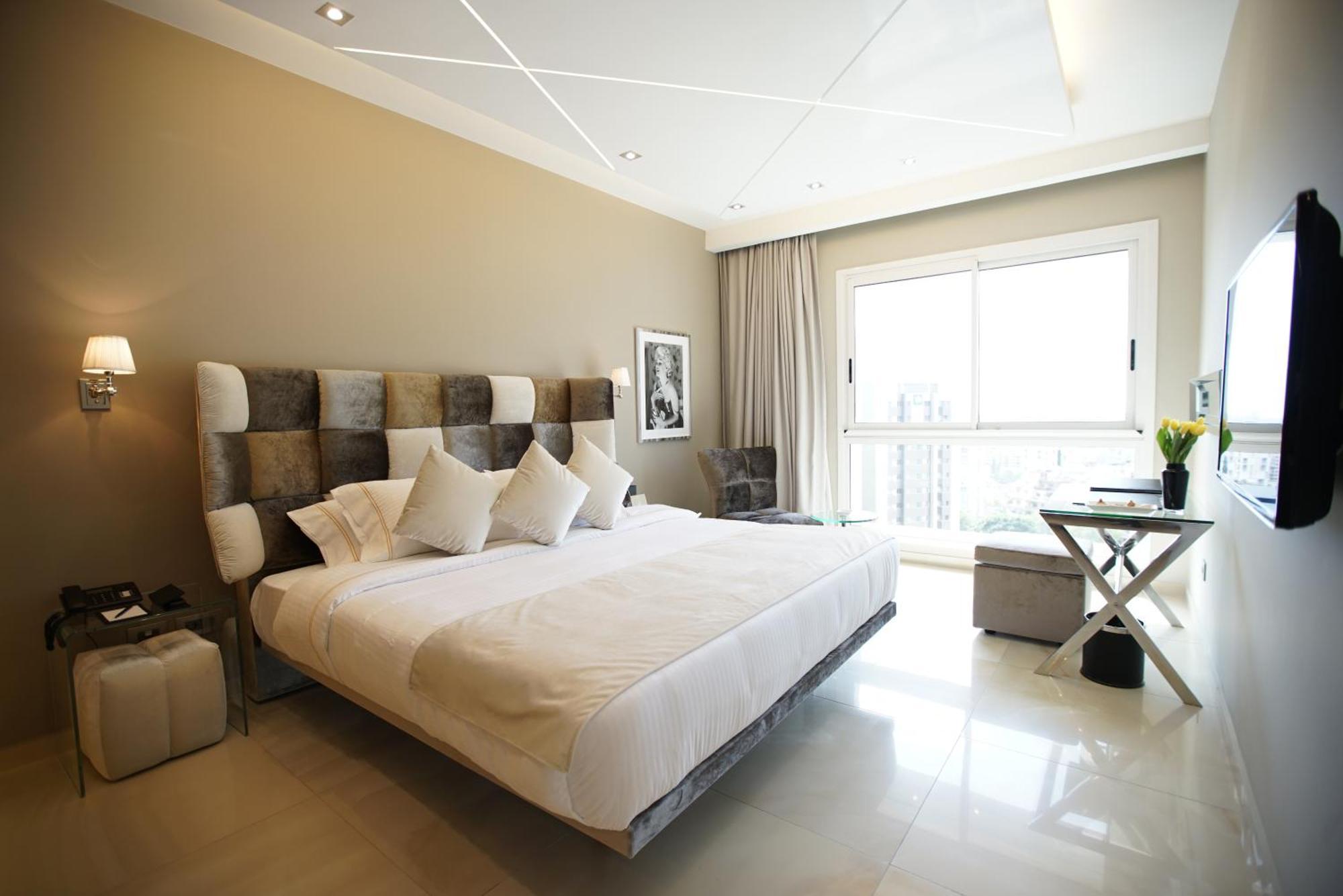 Executive King Room