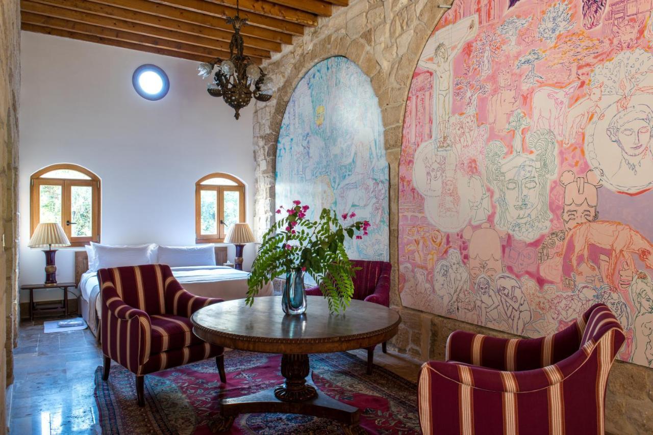 Superior King Suite
