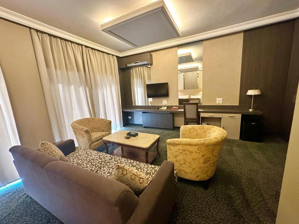 Junior Suite