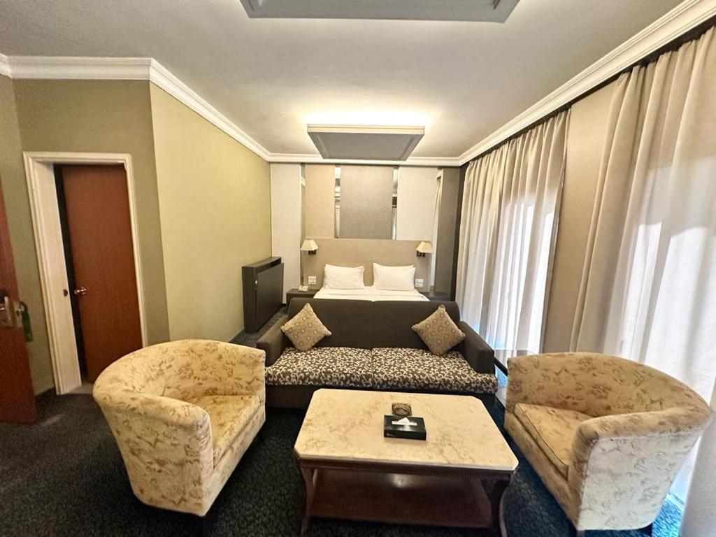 Junior Suite