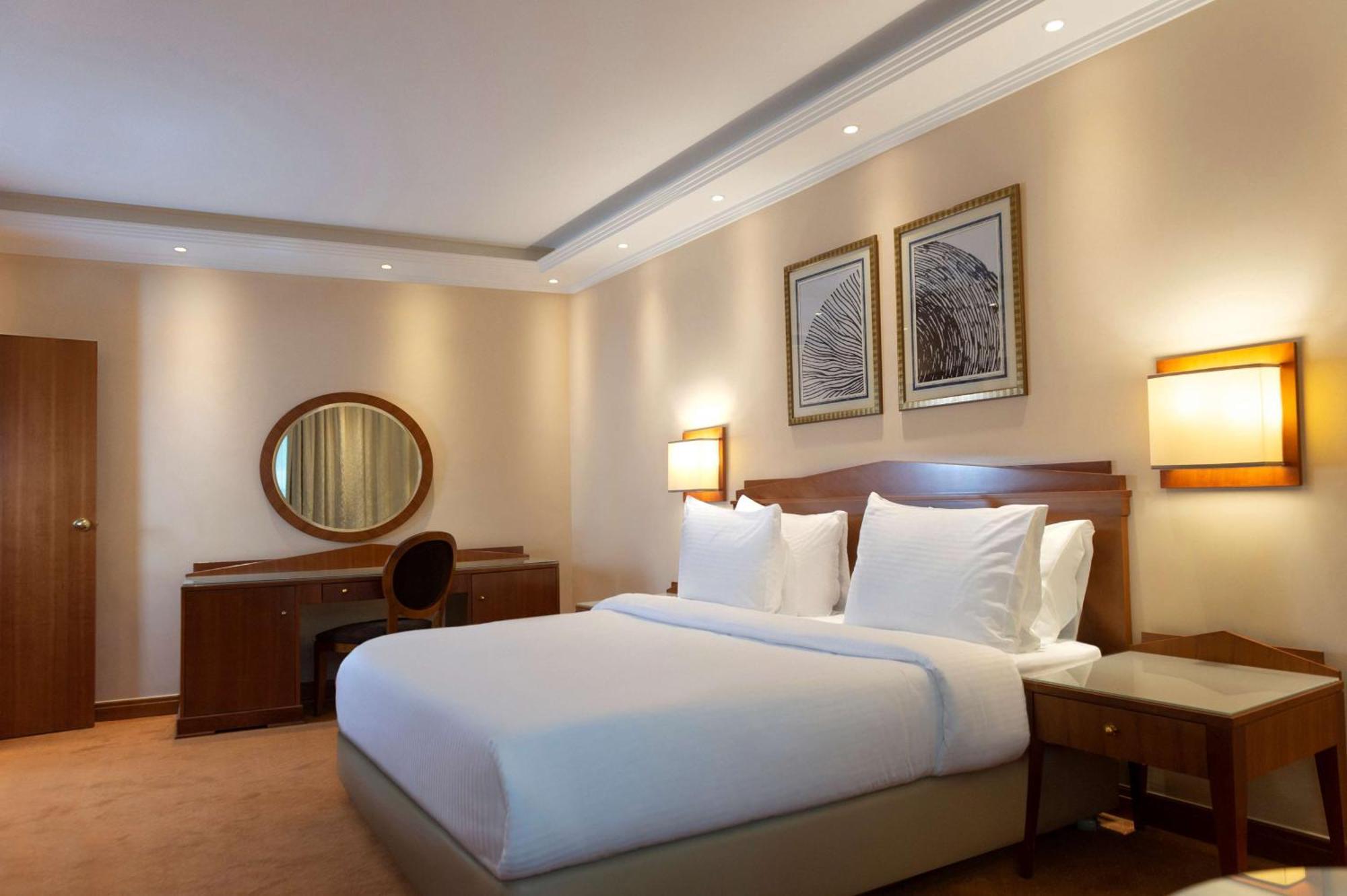 Executive Room Lounge Access