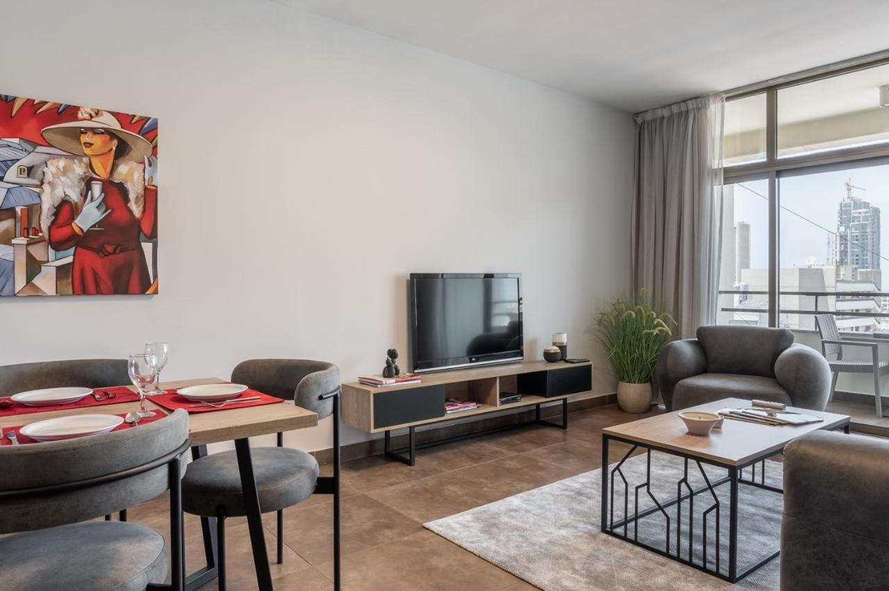 Three-Bedroom Apartment Penthouse