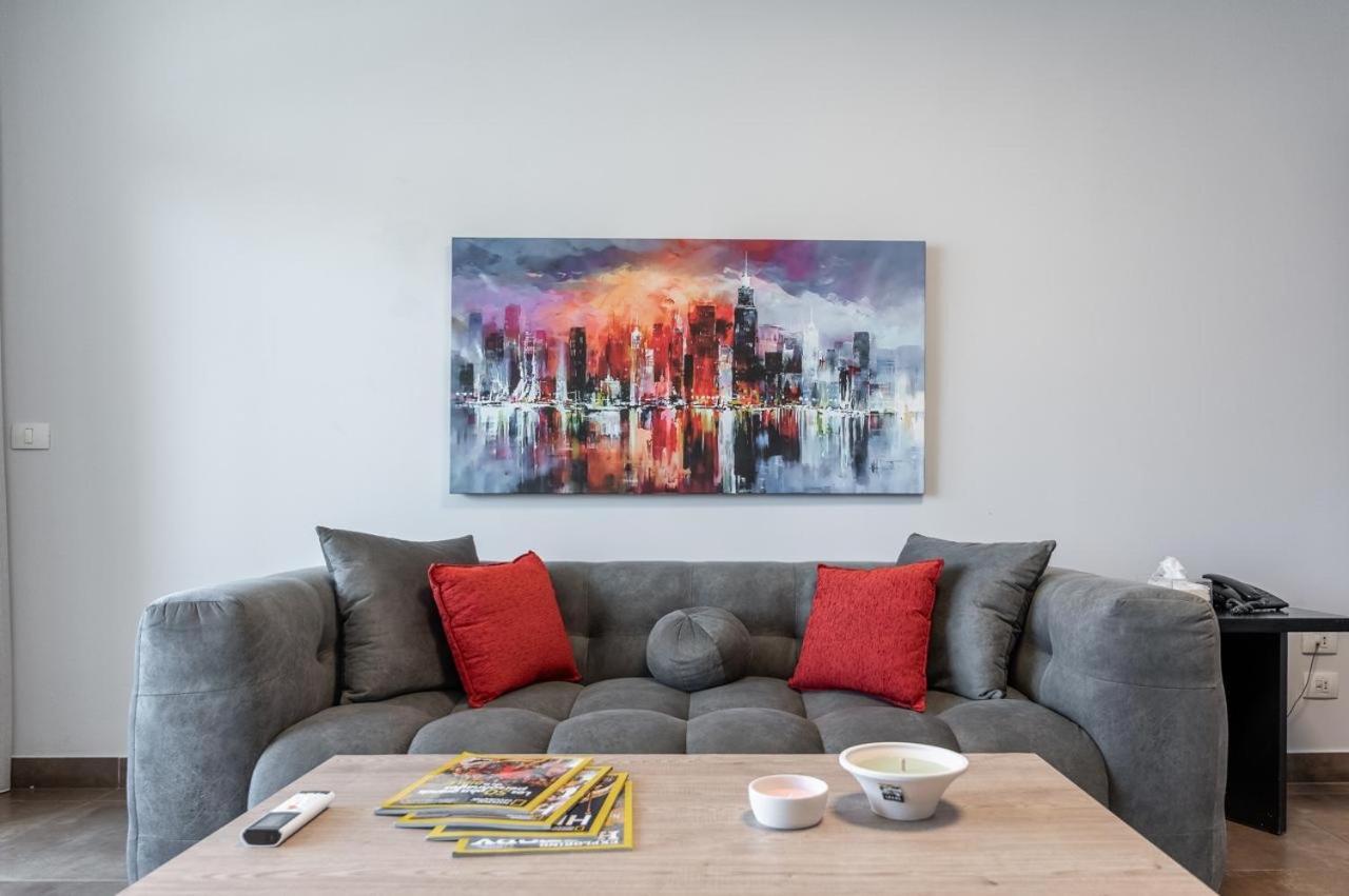 Three-Bedroom Apartment Penthouse
