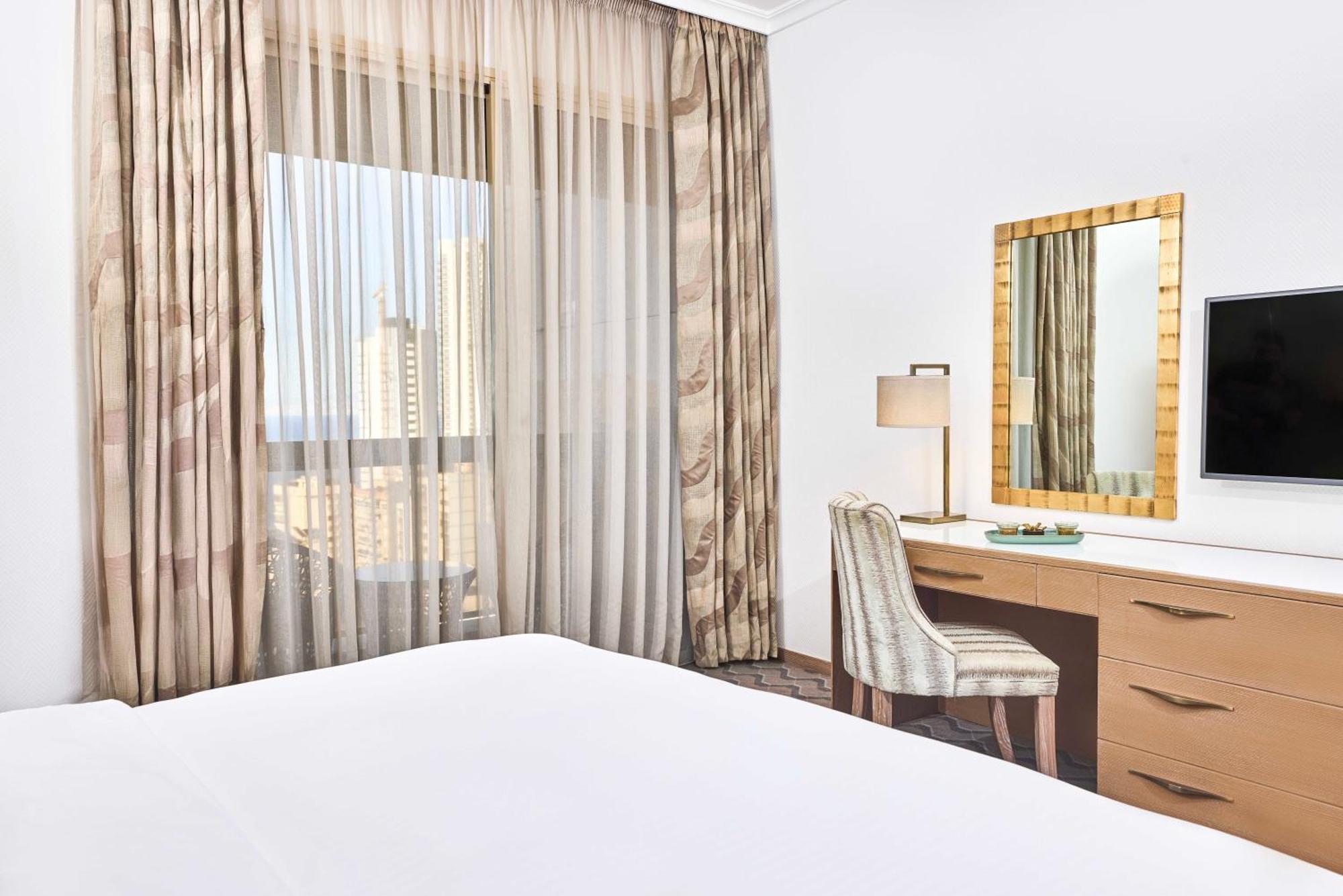 Sea View Room King Bed