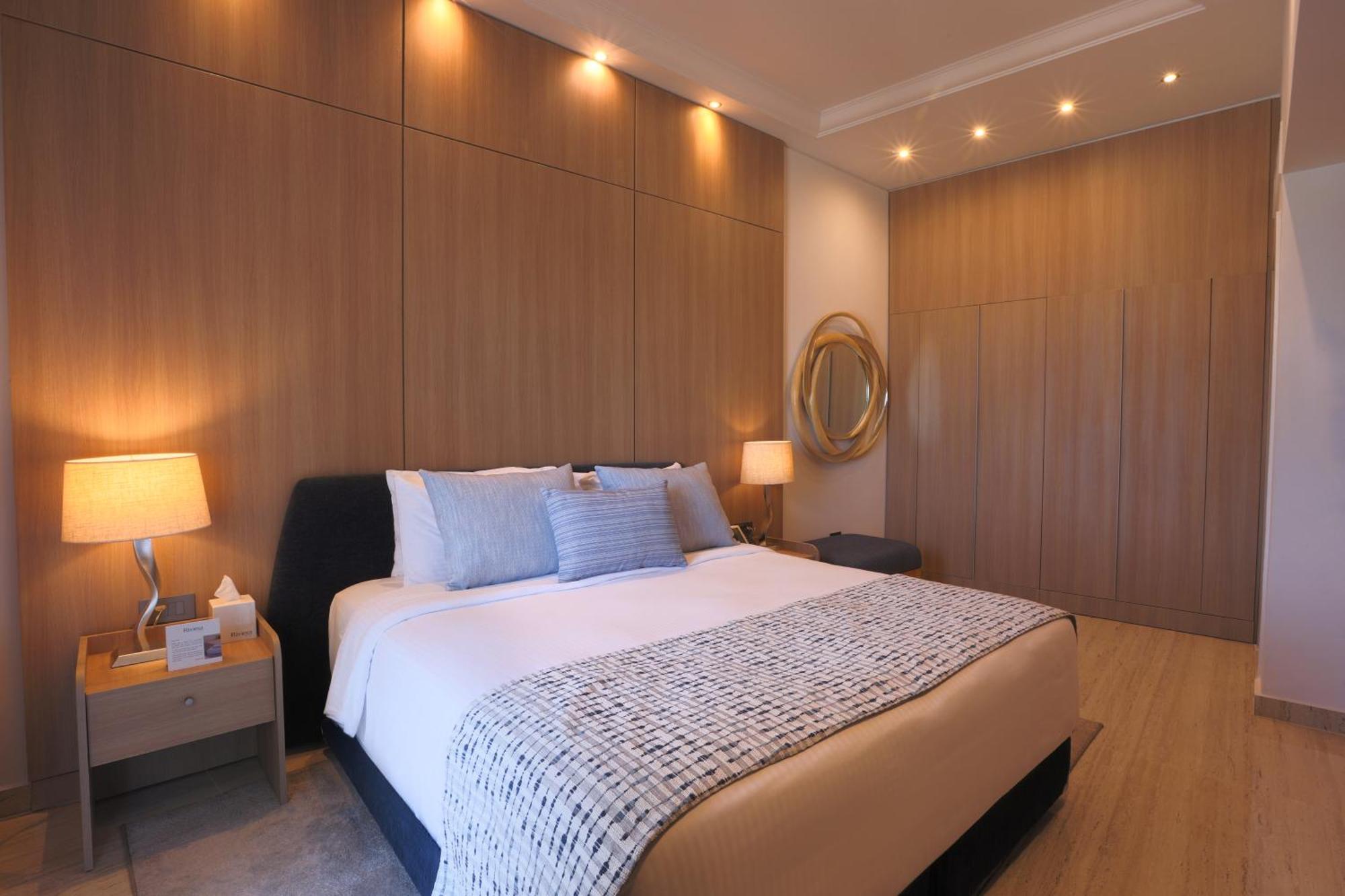 Premium Suite