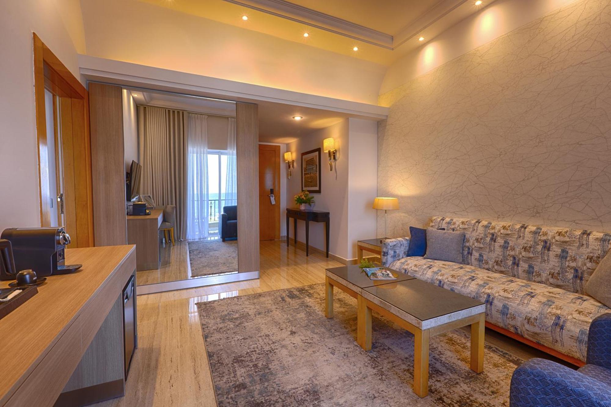 Premium Suite