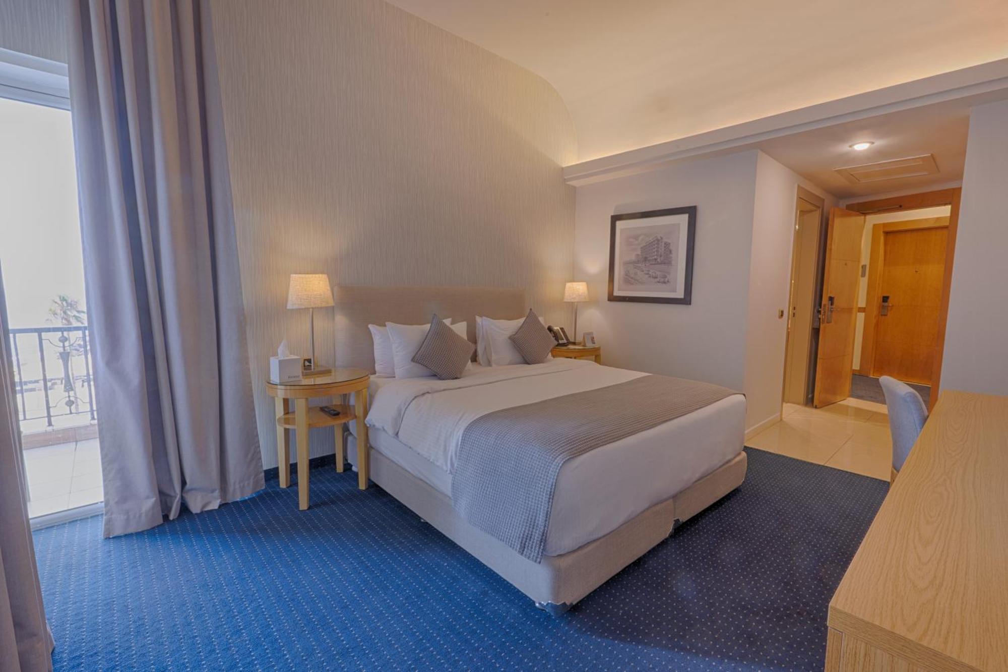 Deluxe Double Room Partial Sea View