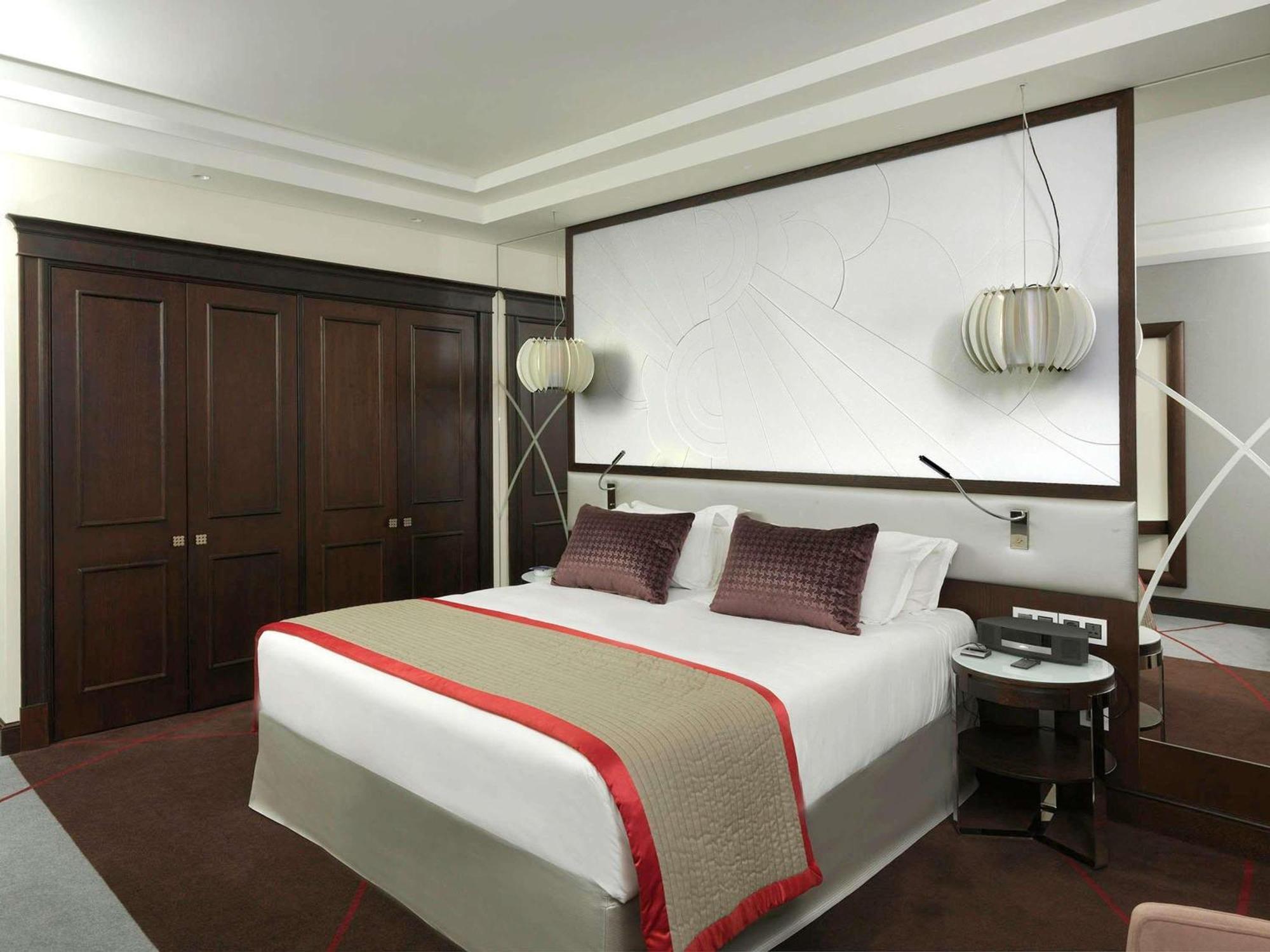 Luxury King Room