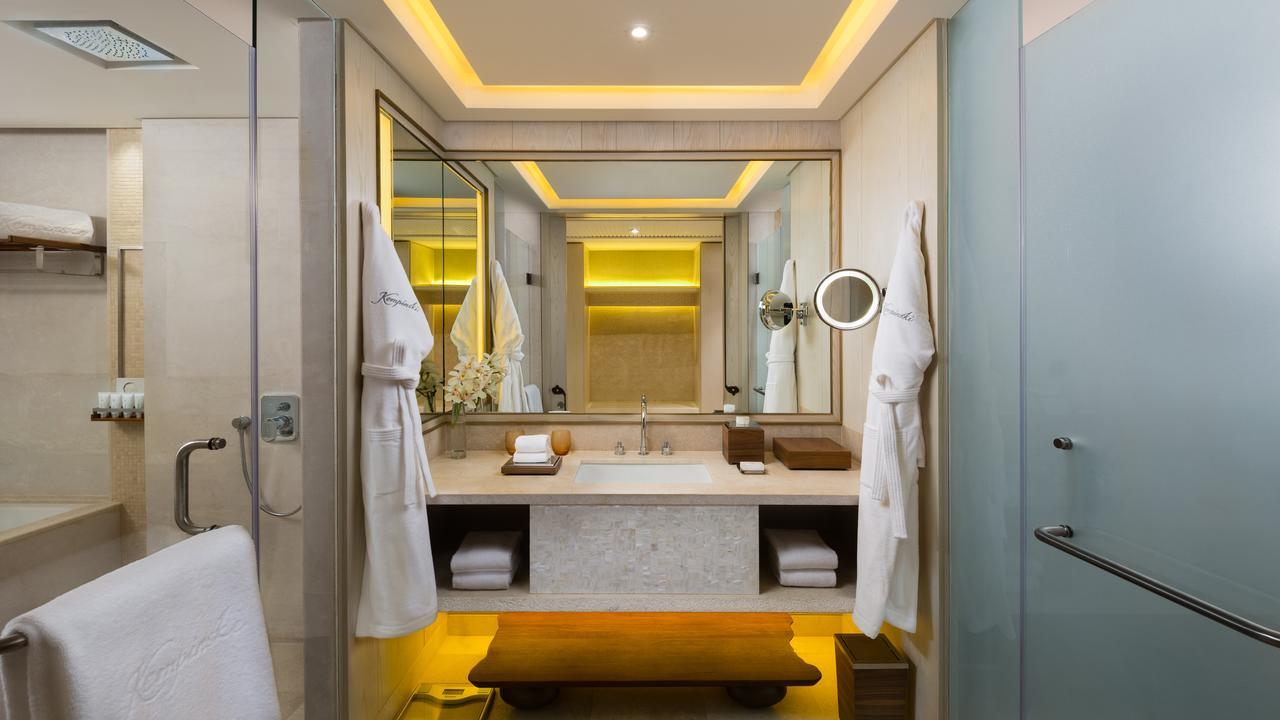 Superior Room King Bed