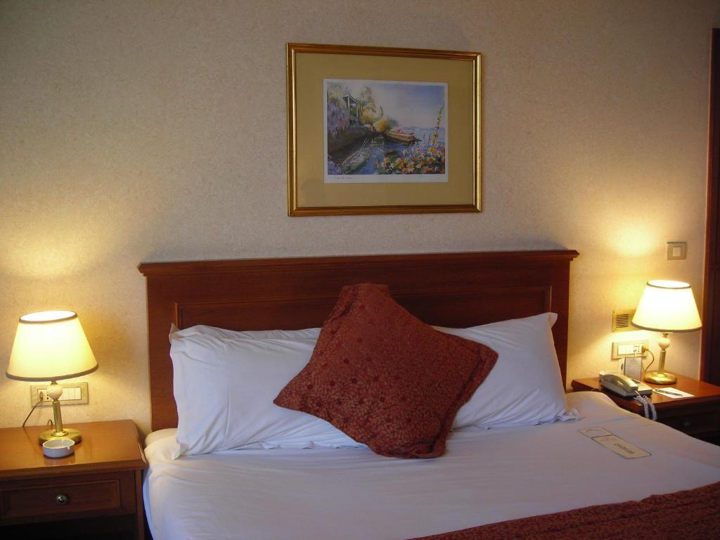 Double or Twin Room Sea View