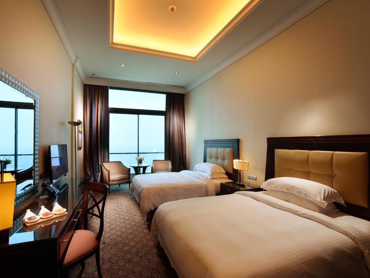 Partial Sea View Studio Twin Beds