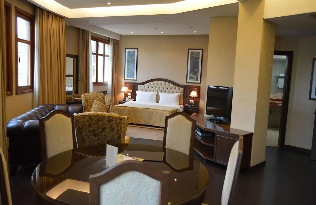Etoile Suites Boutique Hotel Downtown-1