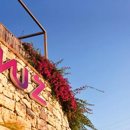 Vu'Z Hotel-3