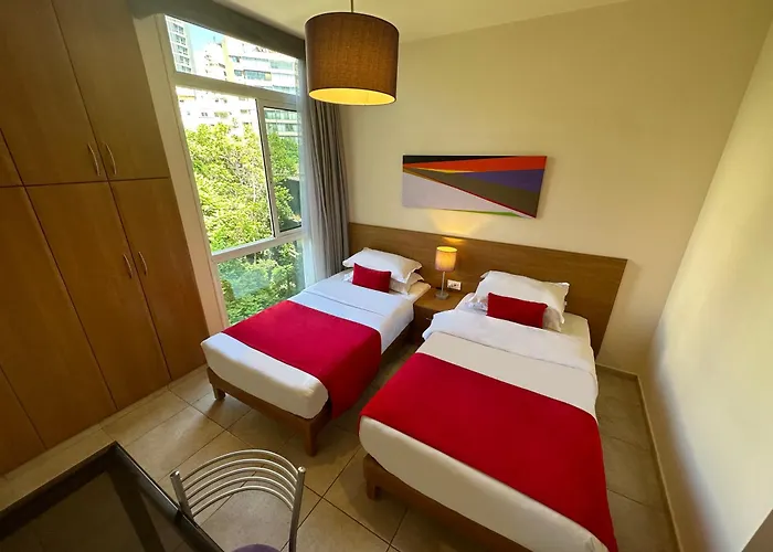 The Smallville Xpress Beirut