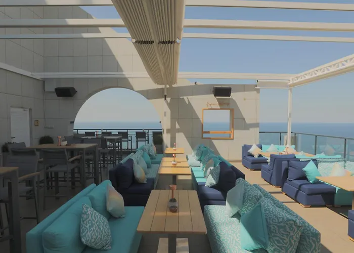 Raouche Arjaan By Rotana Aparthotel Beirut