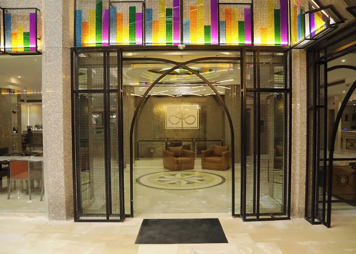 Aamchit Hotels